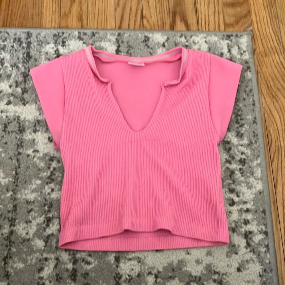 Vibrant Pink Women's Ribbed Crop Top